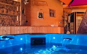Maison D'Hotes Et Spa La Boucotte